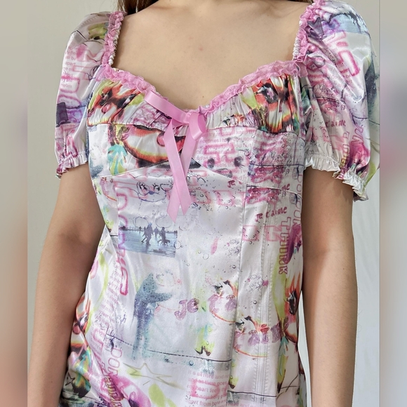 Heaven x Marc Jacobs Graphic Print Mini Dress with Pink Accents - Picture 2 of 11